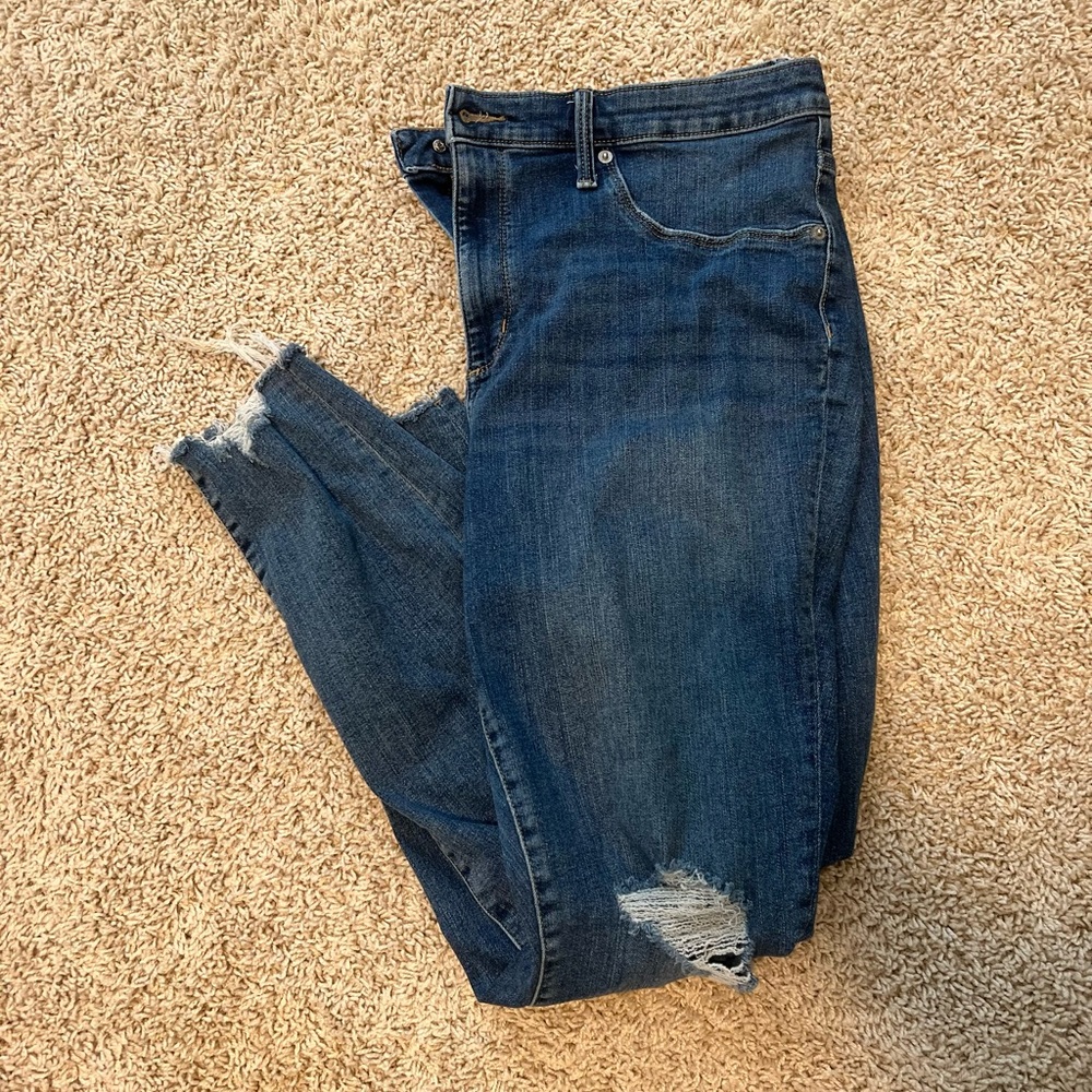 Universal thread skinny jeans